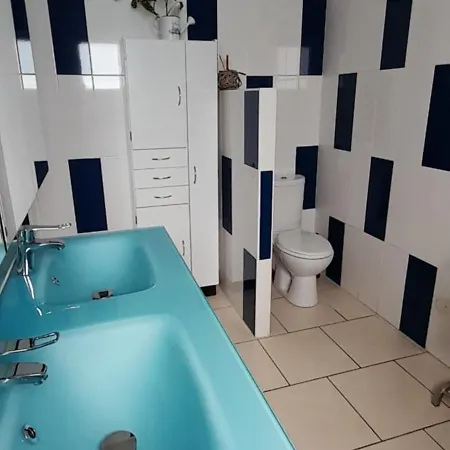 Maison Spacieuse Avec Piscine Et Jardin * Hourtin